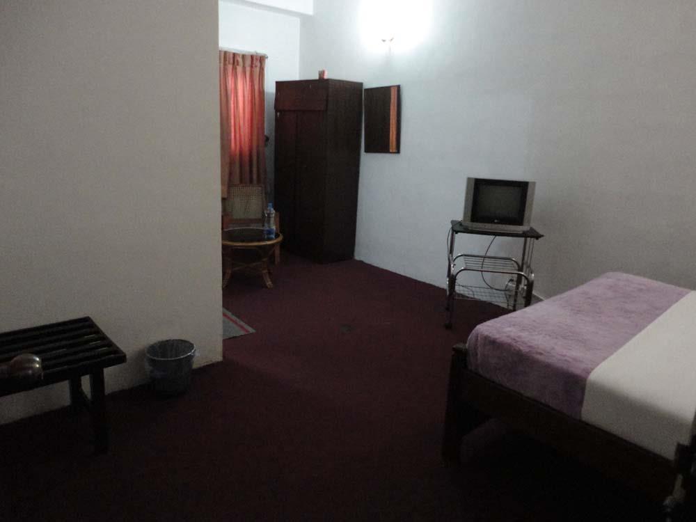 נוארה אליה Milano Inn מראה חיצוני תמונה