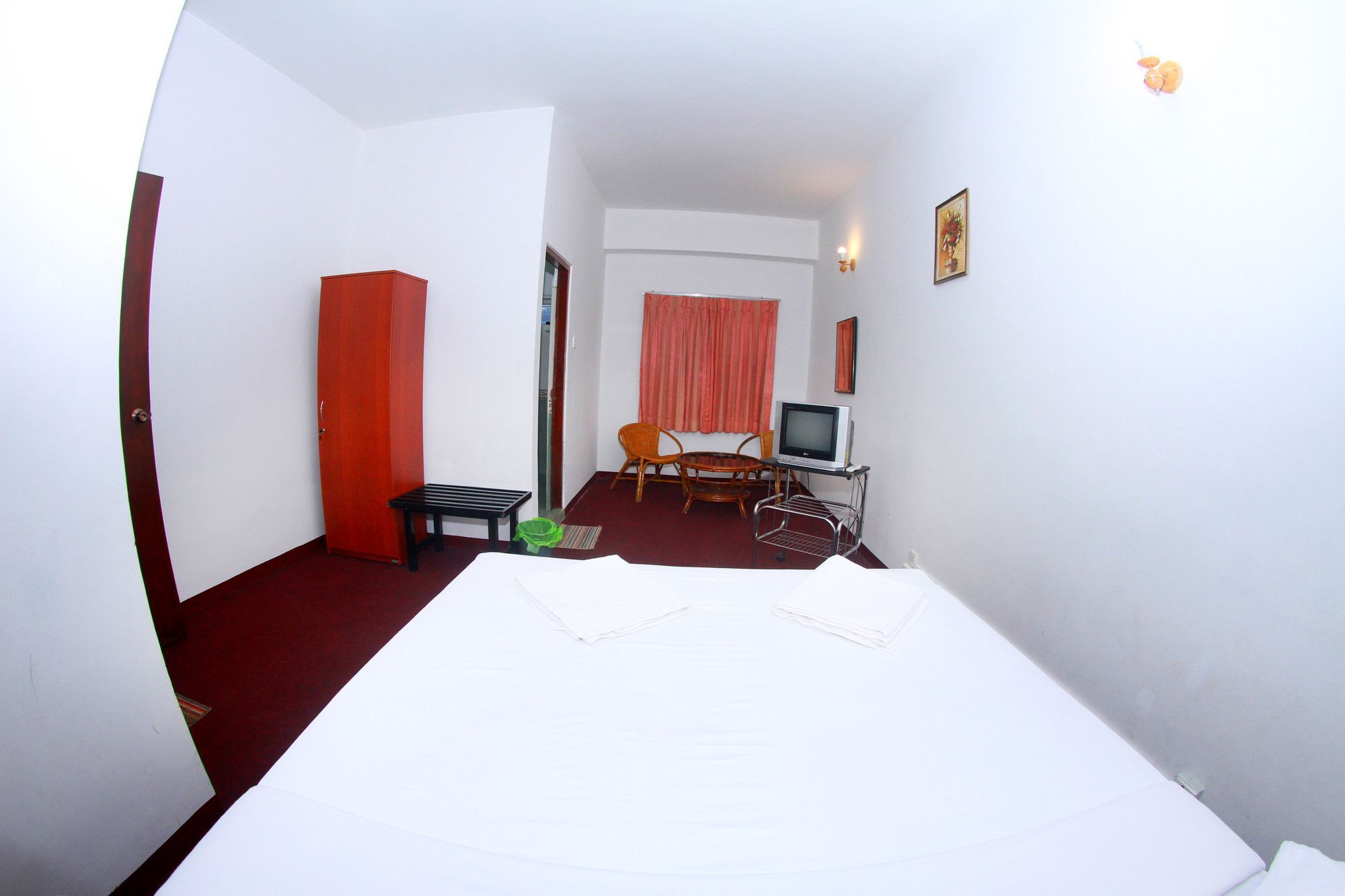 נוארה אליה Milano Inn מראה חיצוני תמונה